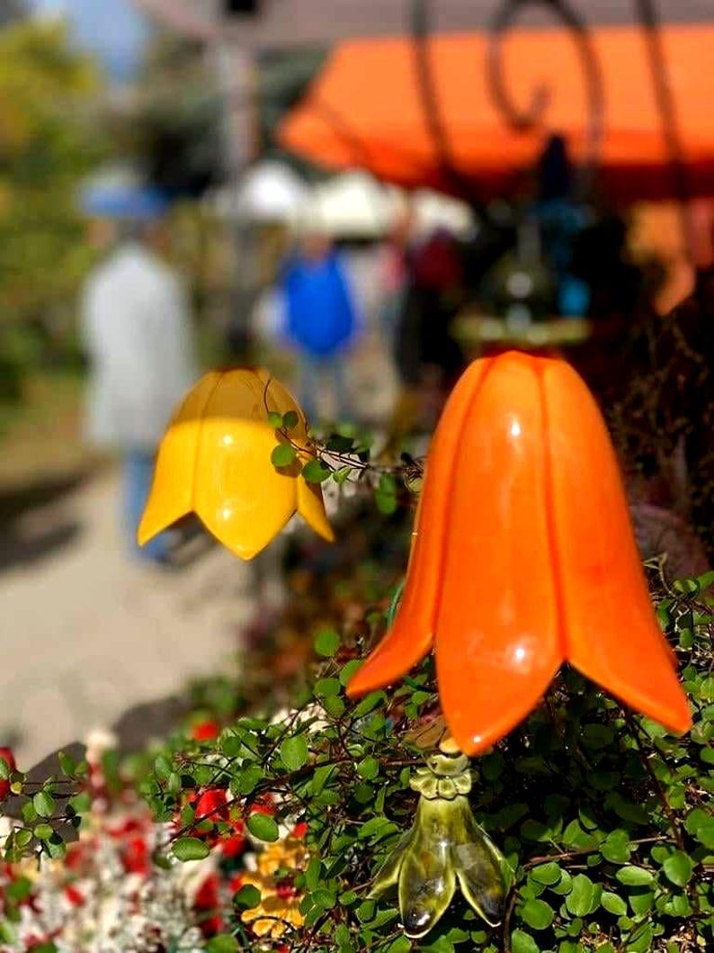 Campanule en céramique - fleur décorative avec tige - 10 cm