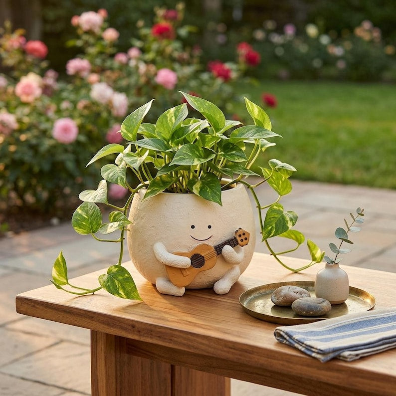 Pot guitare souriant en résine – Pour succulentes, déco kawaii intérieur/extérieur, 10 x 11 cm