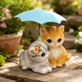 Figurine Couple de Chats Sous un Parapluie Bleu avec Couronne de Fleurs, Décoration Peinte à la Main