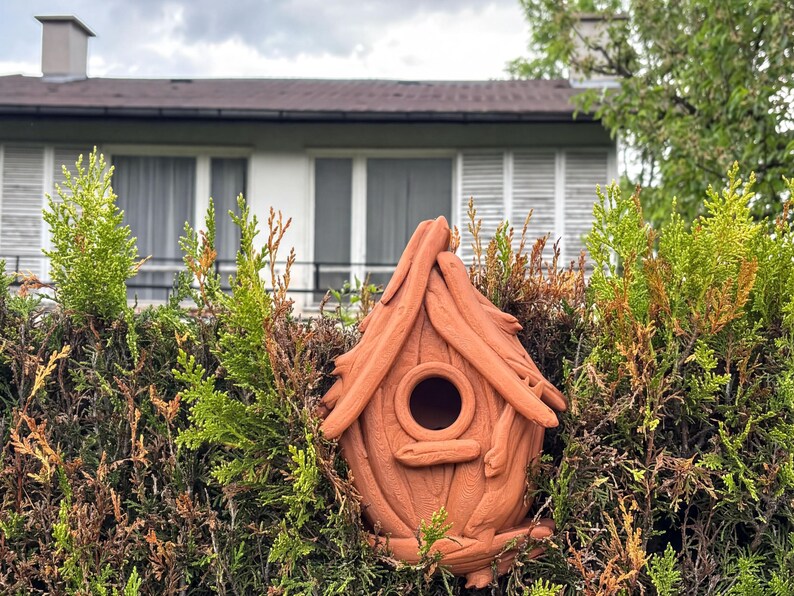 Cabane à oiseaux en bois flotté pour jardin | Texture réaliste | Résistante aux intempéries